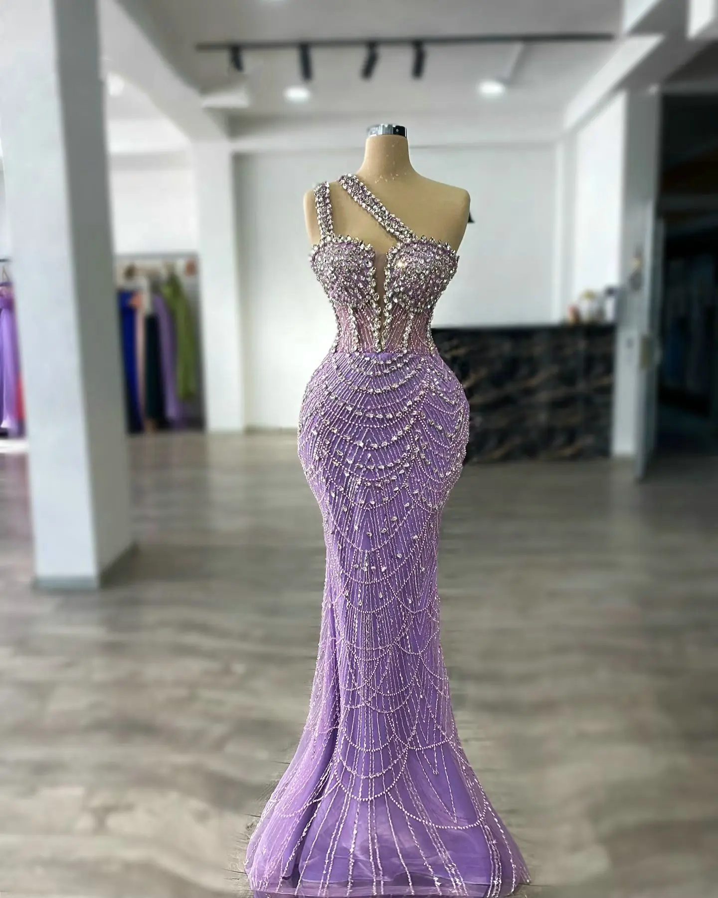 Sparkly Evening Dresses For Women One Shoulder Sleeveless Wrap Gown Crystal Sequins Sweep Train Dress Party Customized Dress