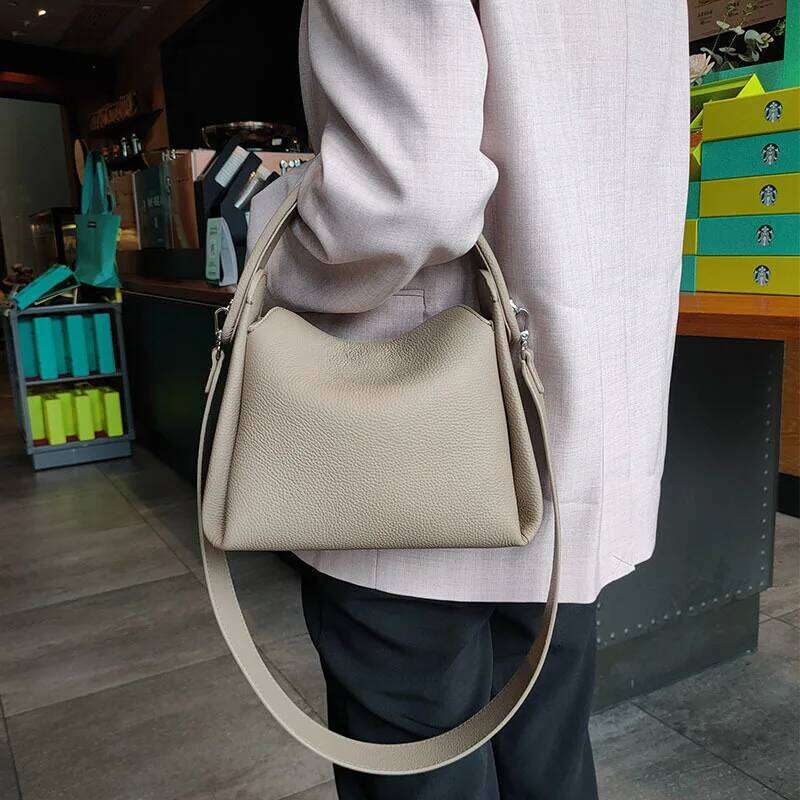 Famicare Soft Female Genuine Leather Shoulder Women Messenger Bags Fashion Lady Shopping Square Handbag New 2023