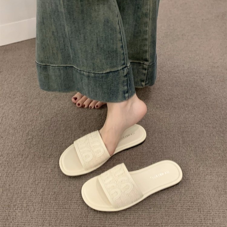 Free shipping designer Women's retro one-line slippers, Women's outerwear 2025 Summer French casual flip-flops, soft-soled vacation beach sl