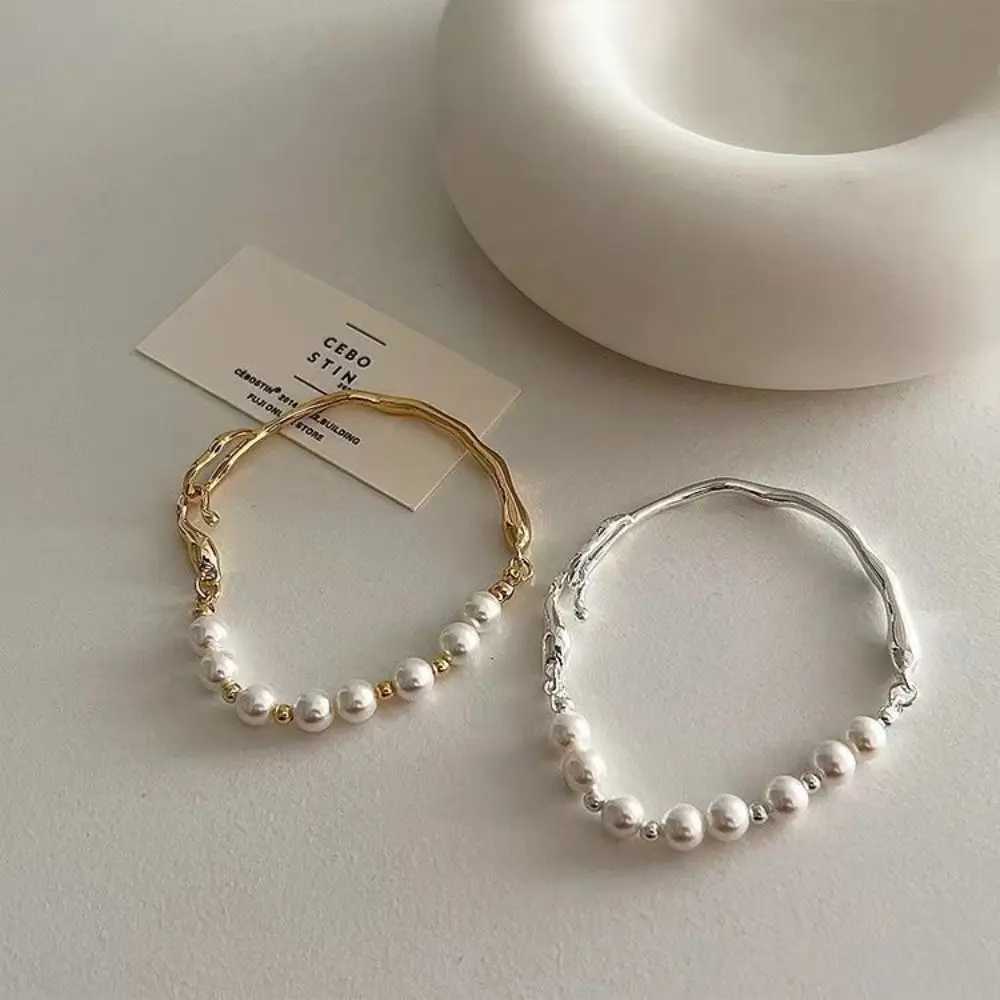 1 PC Baroque Pearl Bracelet Korean Style Irregular Metal Hand Ring Women Bracelet W250526