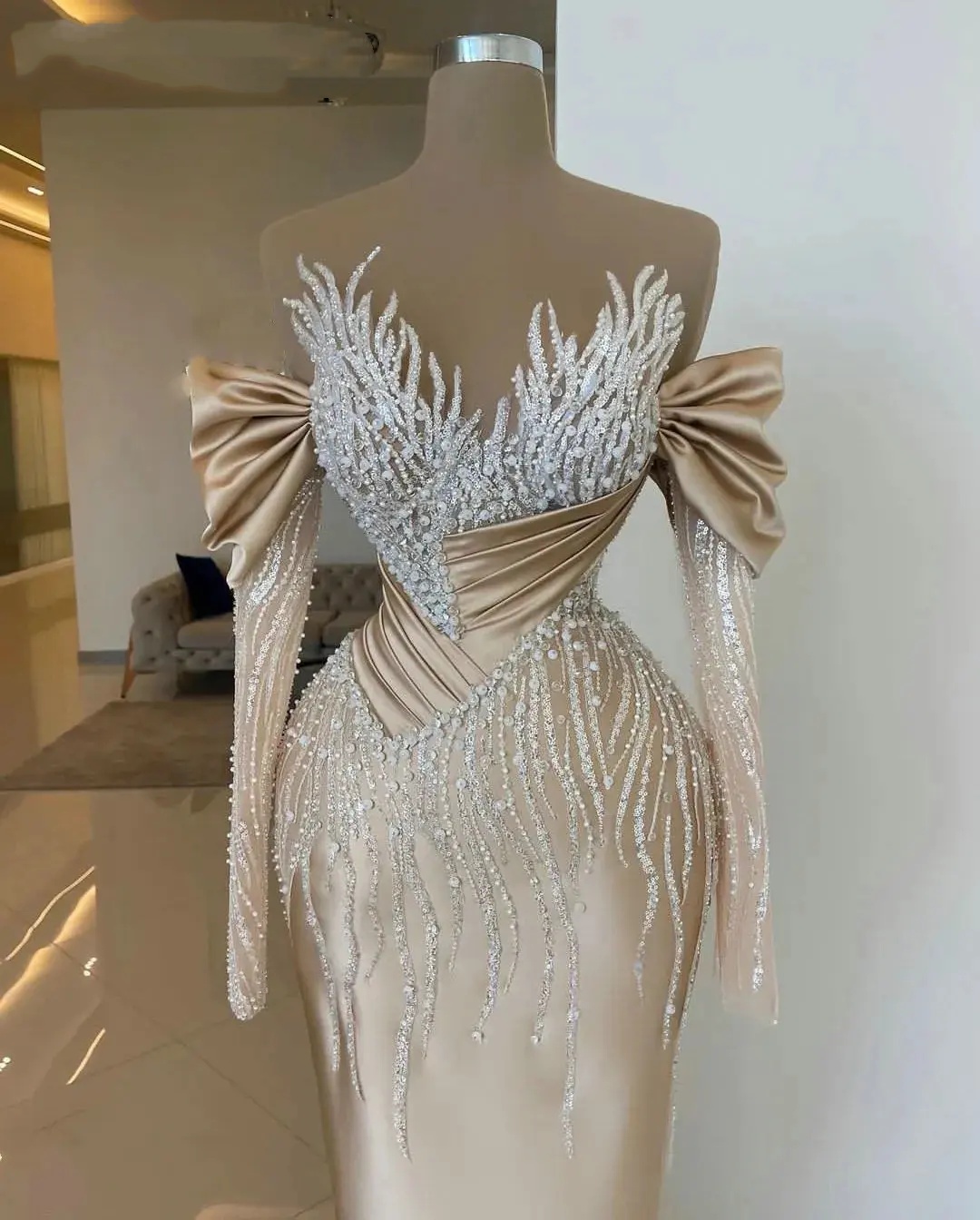 Vintage Evening Dresses For Women Off Shoulder Long Sleeves Gown Sequins Beaded Sweep Train Dress Party Customized Dress