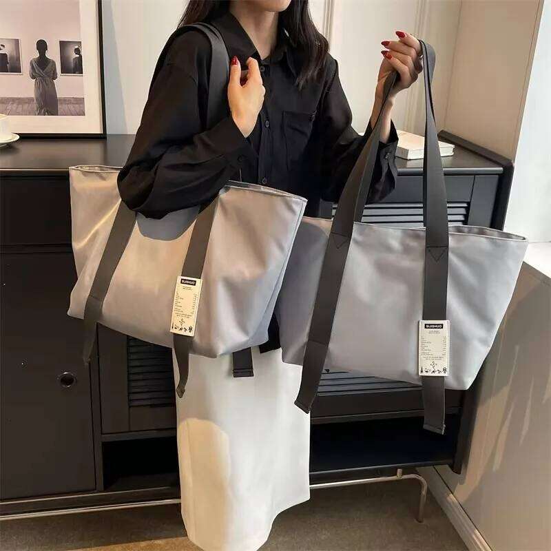 Hot Selling Oversized Tote Bags For Women Designer Shoulder Bag Quality Oxford Fabric Multi Pockets Large Capacity Shopper Totes