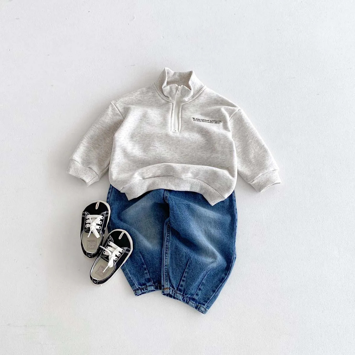 Childrens clothing fashion letter polo shirt sweatshirt for boys and girls autumn winter item stylish baby cloth 250527