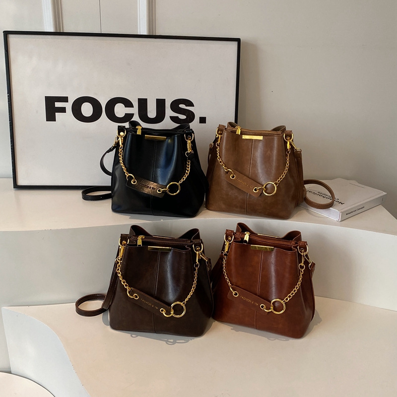 High quality brand new free delivery designer bag, fashionable multifunctional handbag, single shoulder crossbody bag, brand new free delivery designe