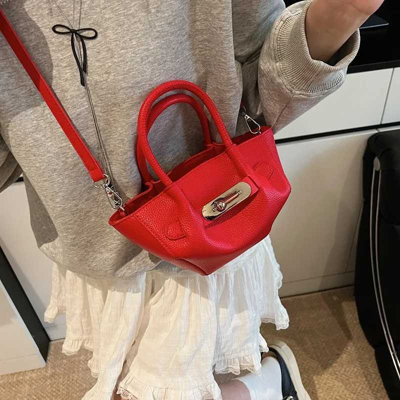 Fashion Bucket Bags Womens Pu Leather Casual Handbags Solid Large Capacity Shoulder Bag Summer Commuting Crossbody Pack W250527