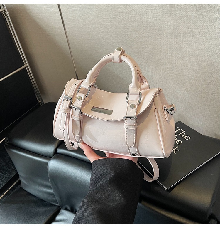 Top quality brand, high-quality new item, free delivery designer bag, 2025 popular shoulder bag, commuter jumpsuit, new item, free delivery design bag