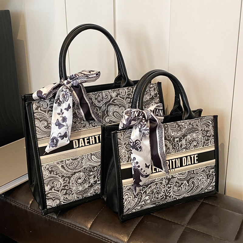 Tote Bag Designer Bag Fashion Shoulder Bag Luxury Bag Designer Commuter Printed Scarf Handbag Large Capacity Underarm Bag Tote Blue Shopper bag