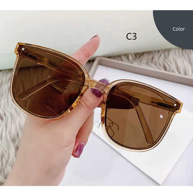 Folding Sunglasses with Case Sun Glasses for Women Fashion Air Cushion Eyewear UV 400 Polarized Eyewear Z250527