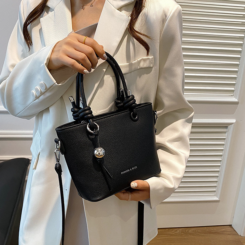 High quality brand high-quality new style free designer bag fashionable bucket bag simple and niche design single shoulder crossbody bag brand new fre