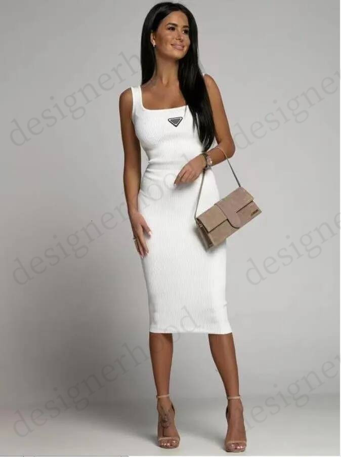 Designer Womens Casual Dresses Summer Fashion Brands Womens Tops Tank Dress Knitted U Neck Sleeveless Solid Sexy Dresses Elasticity Bodycon Skirt 68a