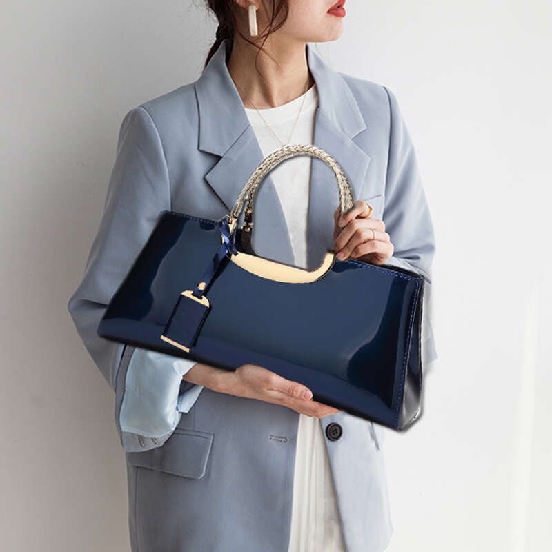 2025 Hot-Selling Women's Fashion Glossy Patent Leather Handbag Bride Wedding Evening Bag