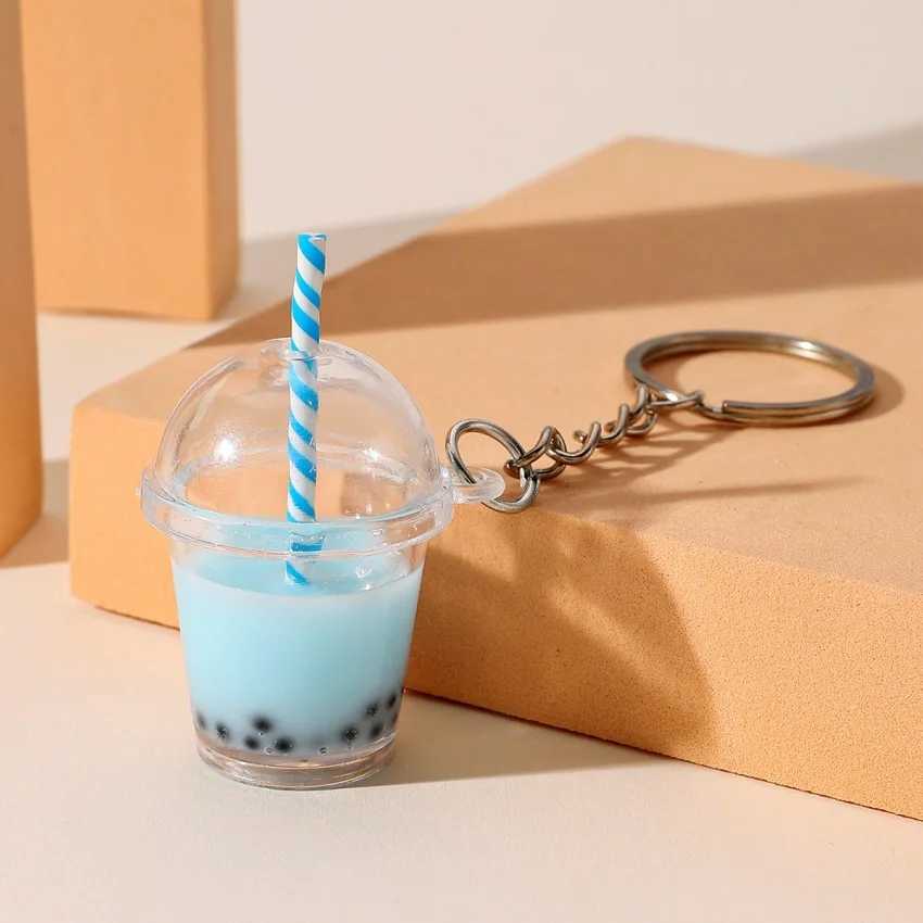 Milk Tea Keychain Liquid Model Coffee Cup Cartoon Yeni Simlasyon Yiyecek Oyuncak anta Sarkt Araba Anahtar Zinciri En yi Hediye Tak Toptan W250526