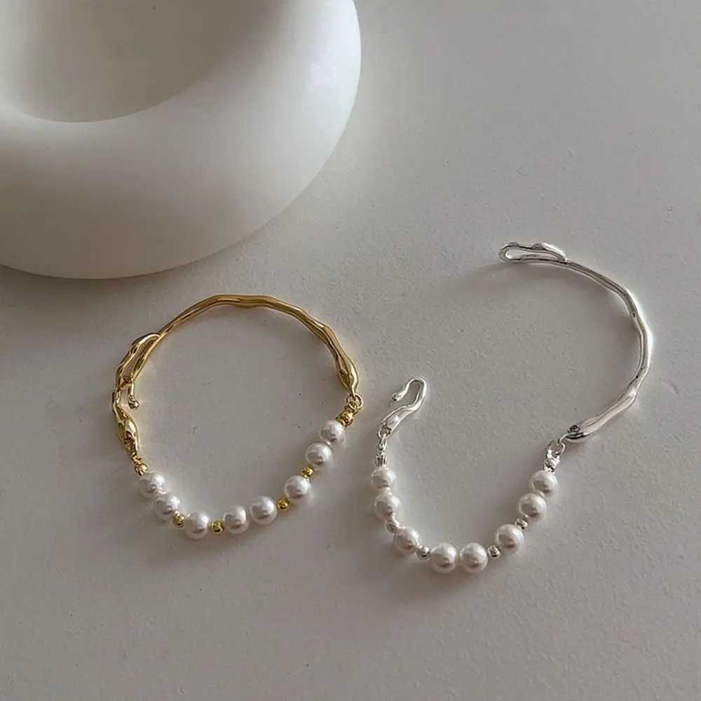 1 PC Baroque Pearl Bracelet Korean Style Irregular Metal Hand Ring Women Bracelet W250526