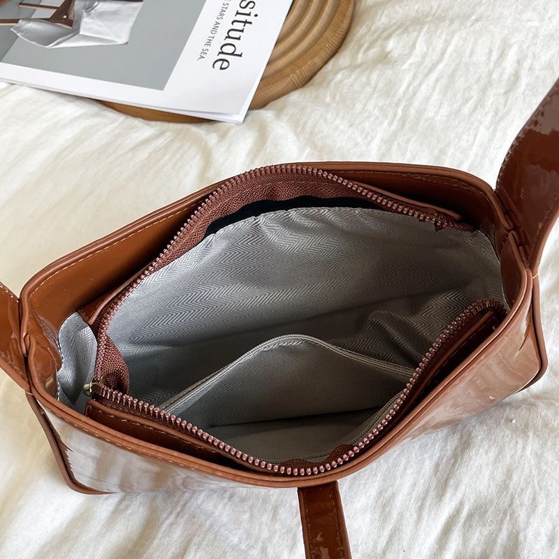 2025 Designer Shoulder Bags for Women Shiny Genuine Leather Crossbody Purse Large Capacity Commuting Work Bag Luxury Underarm Handbag Fashion Accessor
