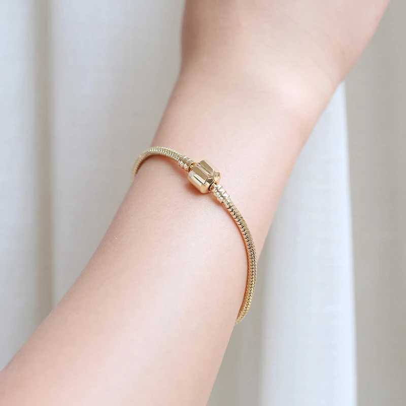 High Quality Fit Pan Brand Charms Bracelets DIY Beads Fine Base Bracelet for Women Jewelry Original Bangle Pulseira Girl Gift W250526