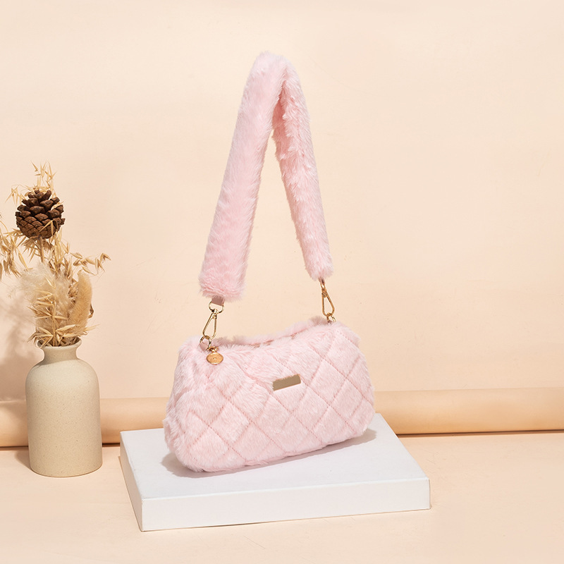 Top Brand High Quality New Style Plush Bag 2024 New Design Versatile Textured Shoulder Bag Foreign Trade Women's Fashion Furry Bag New Free Deliv