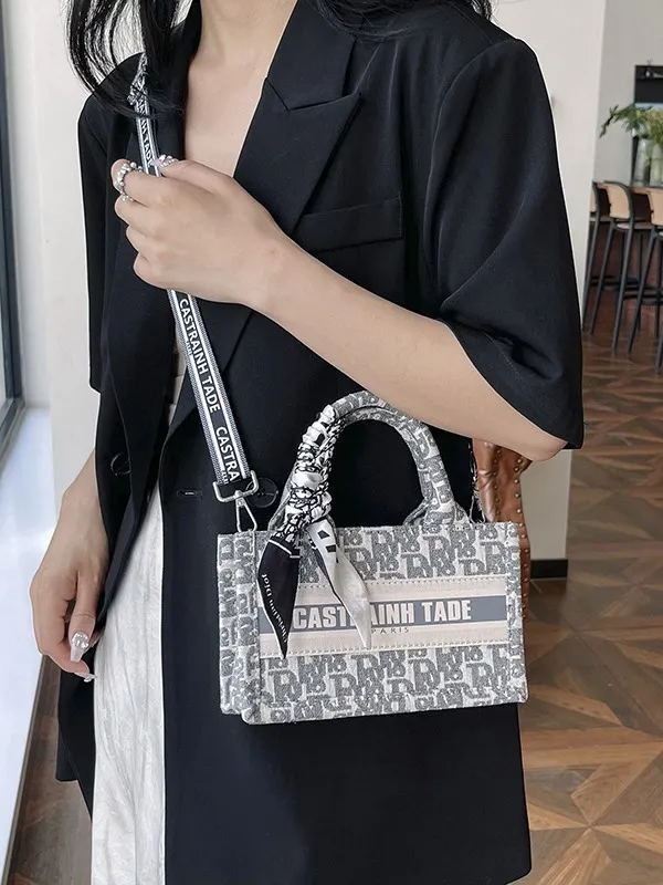 bag Shoulder Crossbody se Designer 2025 New Collection, Fashionable Convertible Shoulder/Crossbody Bag for Work Travel Free shipping