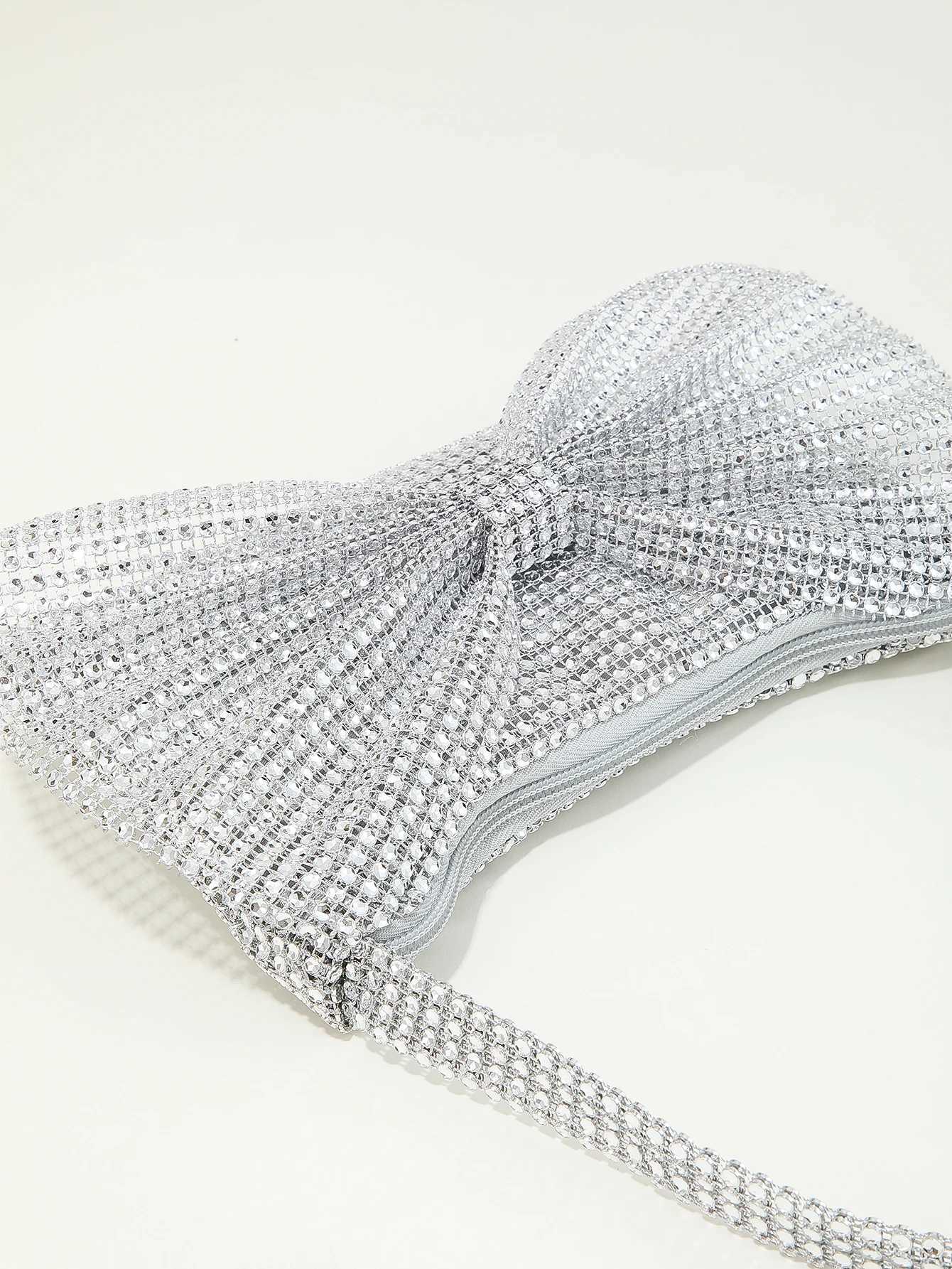 Fashion gorgeous shiny rhinestone portable zippered bow decoration evening bag suitable for weddings parties and gatherings W250527