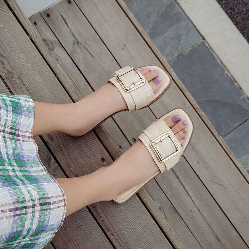 Wholesale Flat Slippers 2025 New Summer Square Buckle Designer Cool Slippers Versatile External Wear Non Slip Beach Cool Slippers