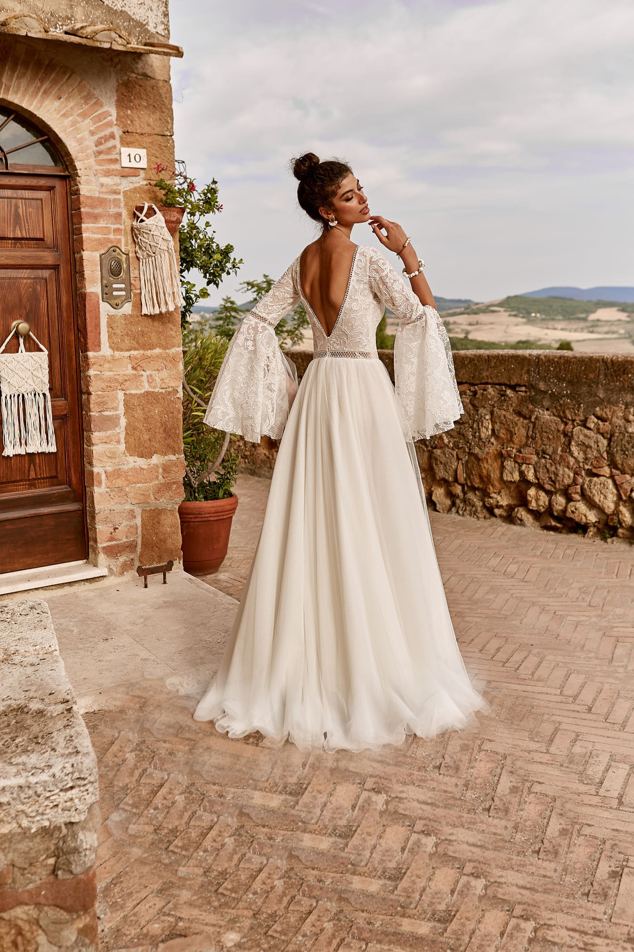 New Mesh Wedding Dress Wedding Dress Lace Flare Sleeve Long Sleeve Bridesmaid Dress