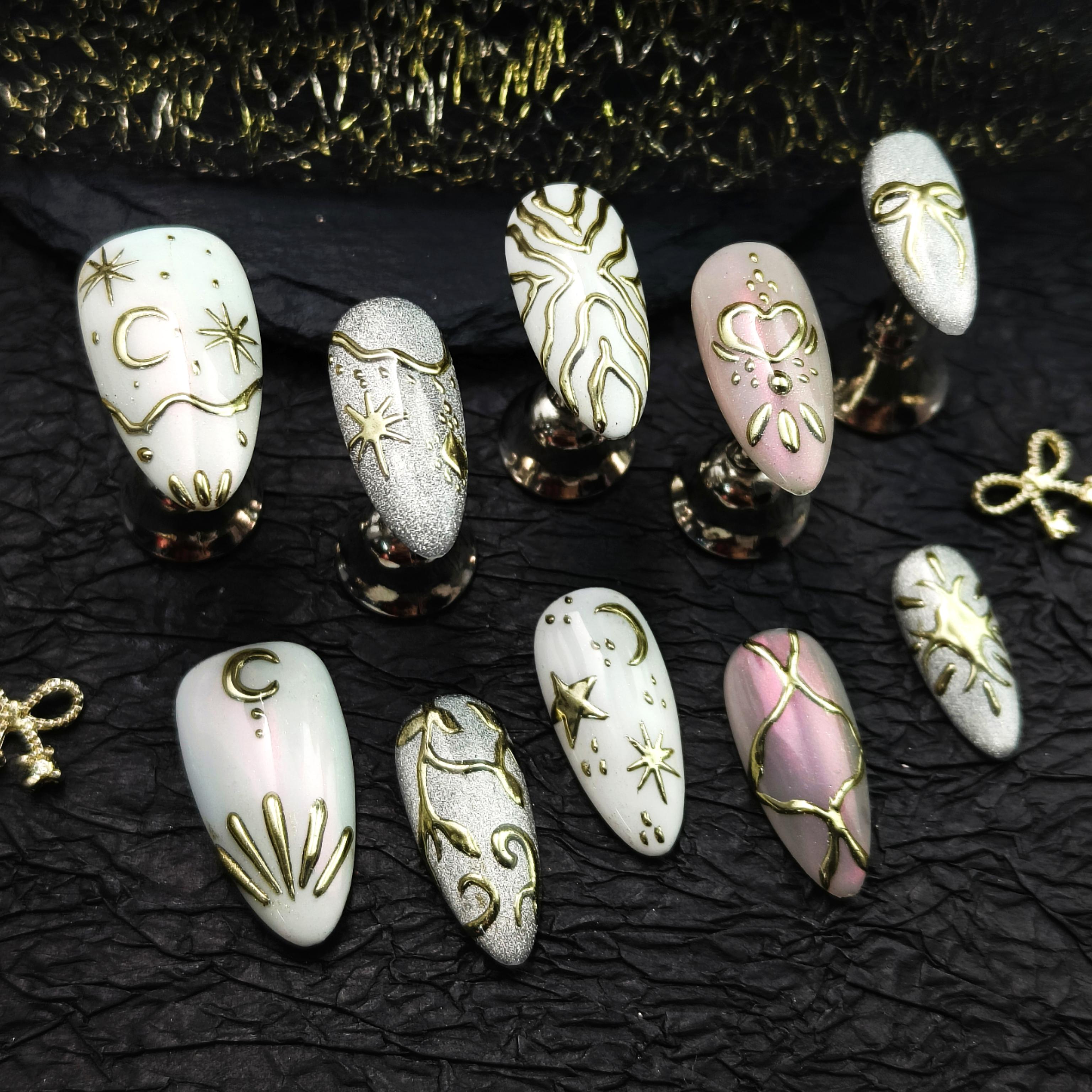 10pcs Handmade Press-on nails Medium Almond Nails 3D Stars Moon Hand drawn Fake nails Bundle Finished nail stickers Reusable Removable