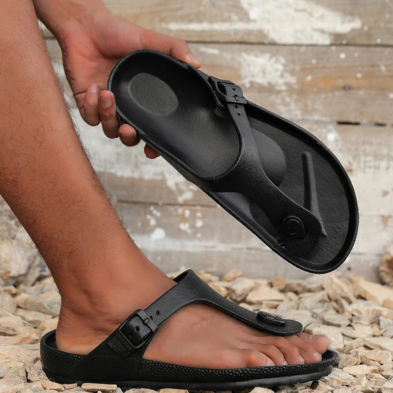 Mens casual simple buckle flat heel sleeve with clip on flip flops in large size 250526