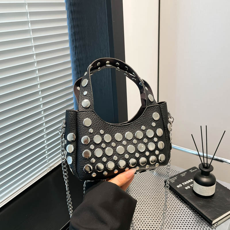 High quality brand new free designer bag 2025 new rivet fashion shoulder bag commuting bucket armpit bag handbag new free designer bag