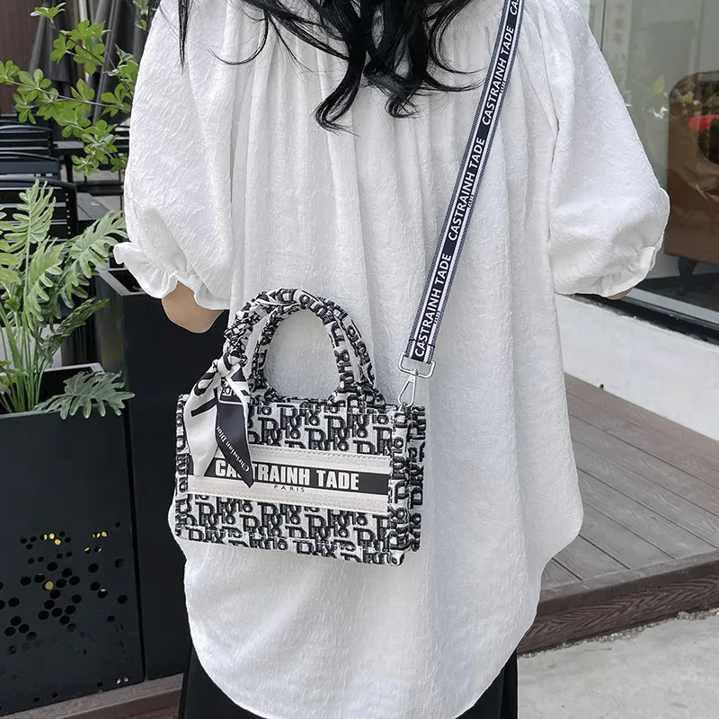 bag Shoulder Crossbody se Designer 2025 New Collection, Fashionable Convertible Shoulder/Crossbody Bag for Work Travel Free shipping