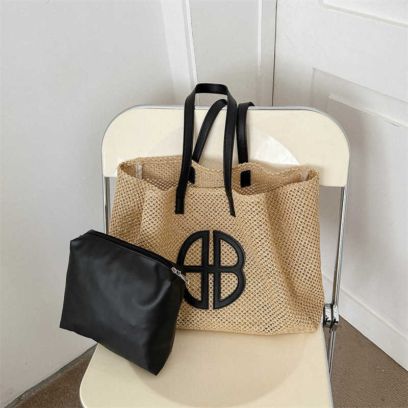 Straw Hollow Out Knitting Tote Bag Large Capacity Handmade Shoulder Handbag Women 2025 Designer Casual Beach Bag Ethnic Style