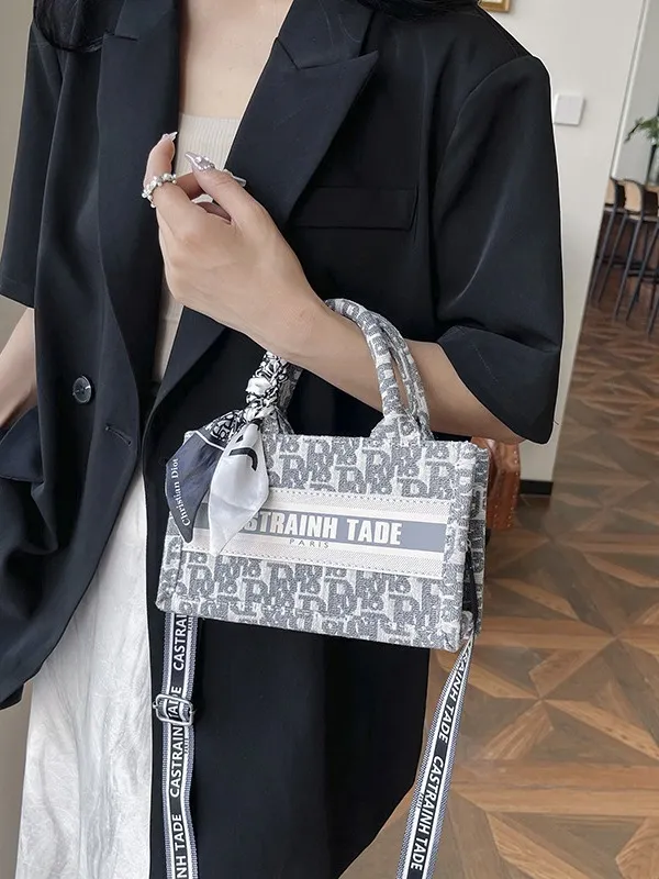 bag Shoulder Crossbody se Designer 2025 New Collection, Fashionable Convertible Shoulder/Crossbody Bag for Work Travel Free shipping