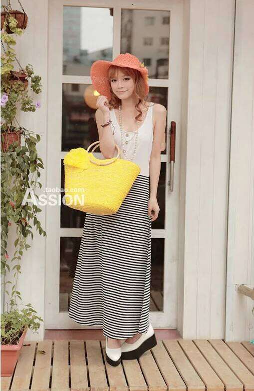 2021 New Rattan Handle Woven Flowers Straw Leisure Vacation Tote Beach Bag For Women Handbags Designer Mxh01