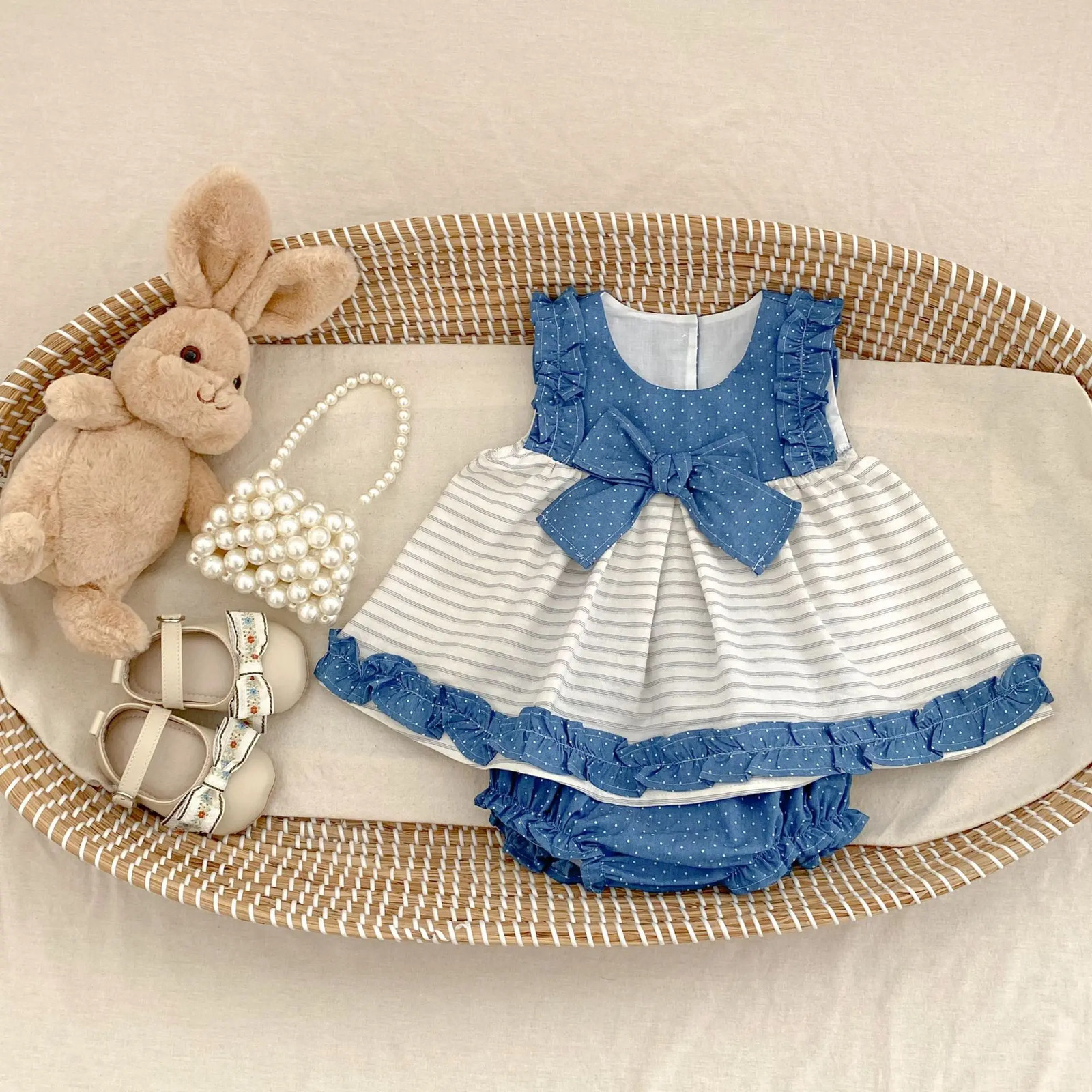 Summer baby clothes for 03 years old fashionable girl suit polka dot stitching top triangular shorts 250527