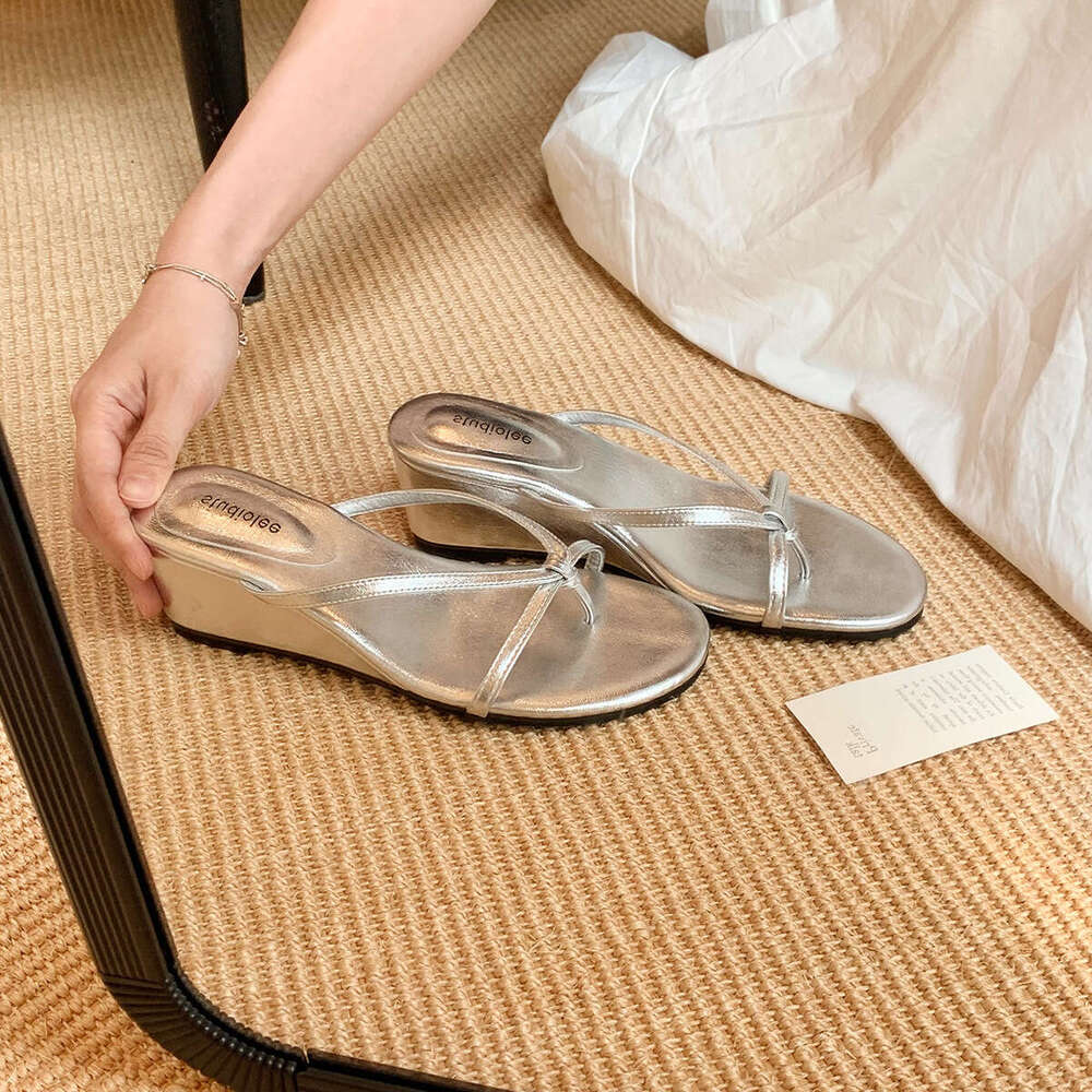 Grape Mom Same Heel Height 6cm ~ French Clip-Toe Fairy Style Outdoor Thin Strap Wedge Sandals
