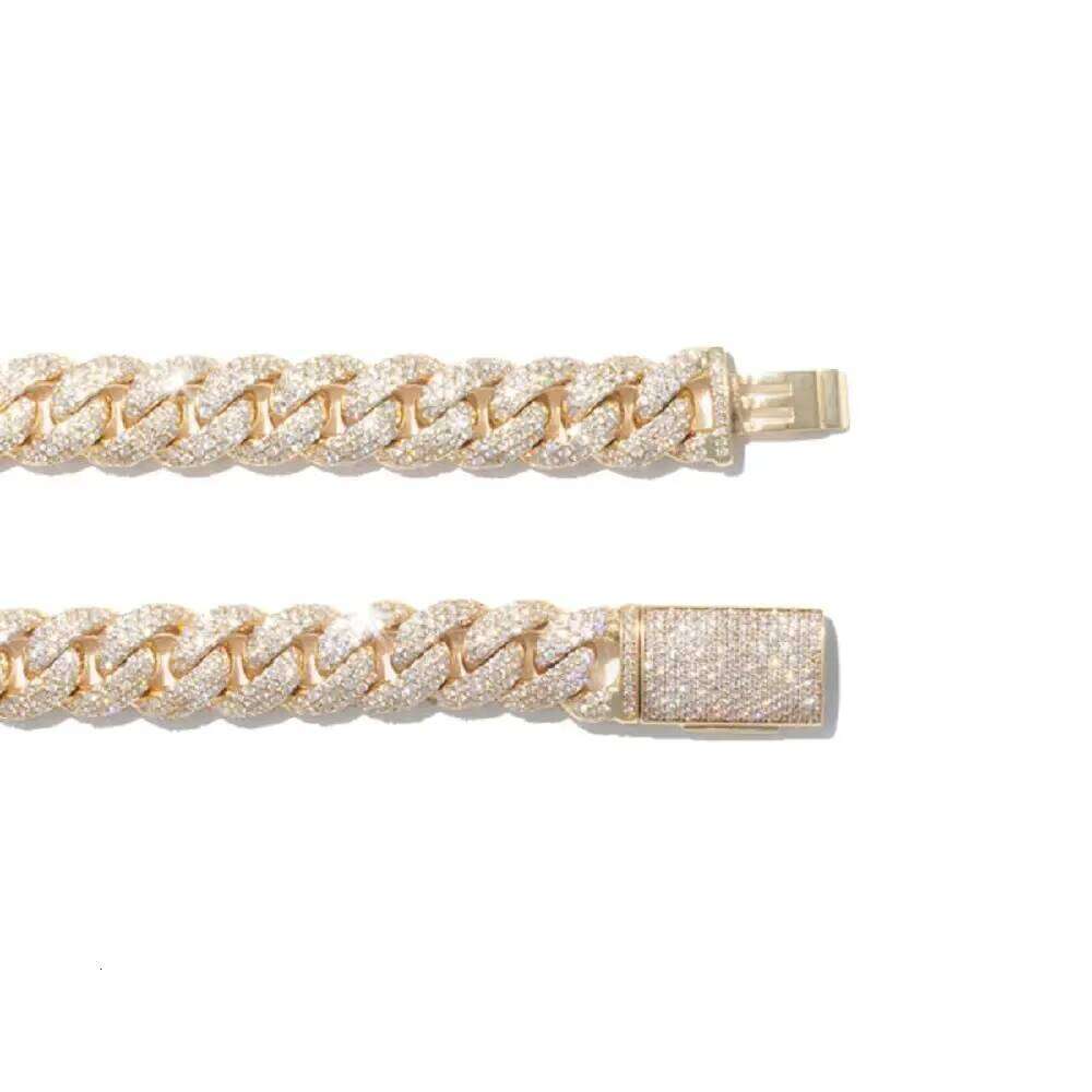 Export Quality Hiphop Custom Sterling Sier Vvs Moissanite Cuban Link Chain fir Unisex from Indian Supplier