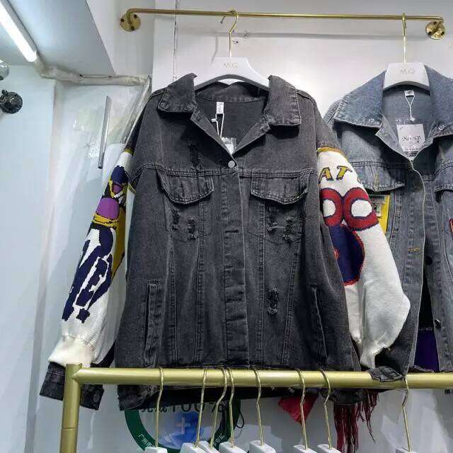 Spring And Autumn New Korean Version Loose Denim Jacket Women's Cartoon Rhinestone Heavy Industry Splicing Contrasting Color Top
