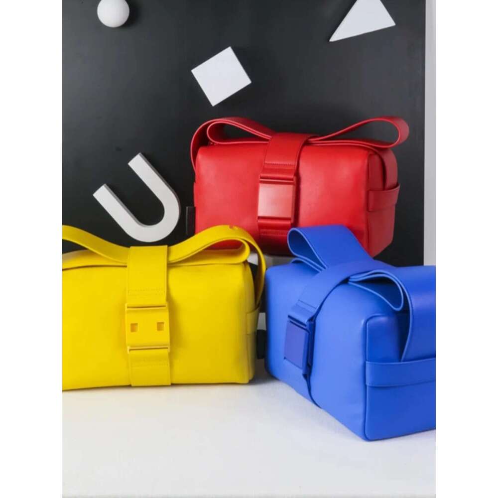 Soft Leather Yoga Fitness Single Shoulder Crossbody Handheld Versatile Early Spring Large Capacity Sports Toast Unisex Trendy Bag