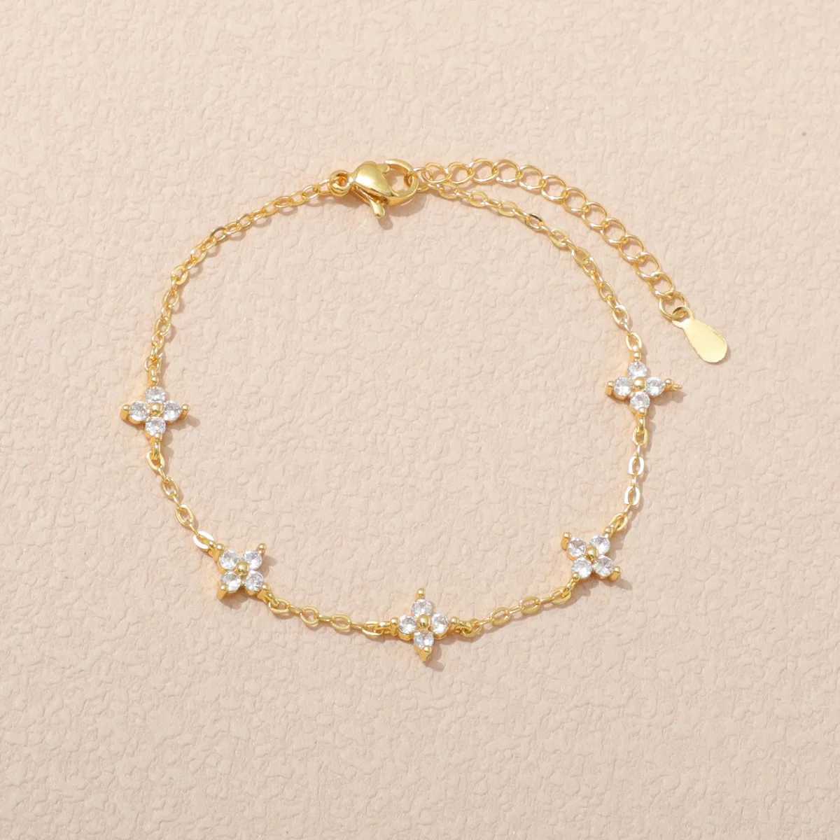 New Crystal Flower Stainless Steel Bracelets For Women Fashion Korean Style Adjustable Chain Bracelet Anniversary Jewelry Gifts W250526