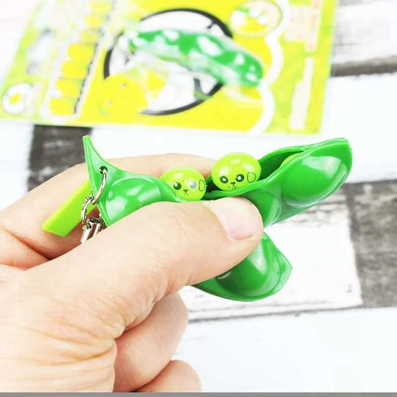 New Creative Extrusion Pea Bean Soybean Edamame Stress Relief Toy Keychain Cute Fun Key Chain Ring Party Gift Bag Charms Trinket W250526