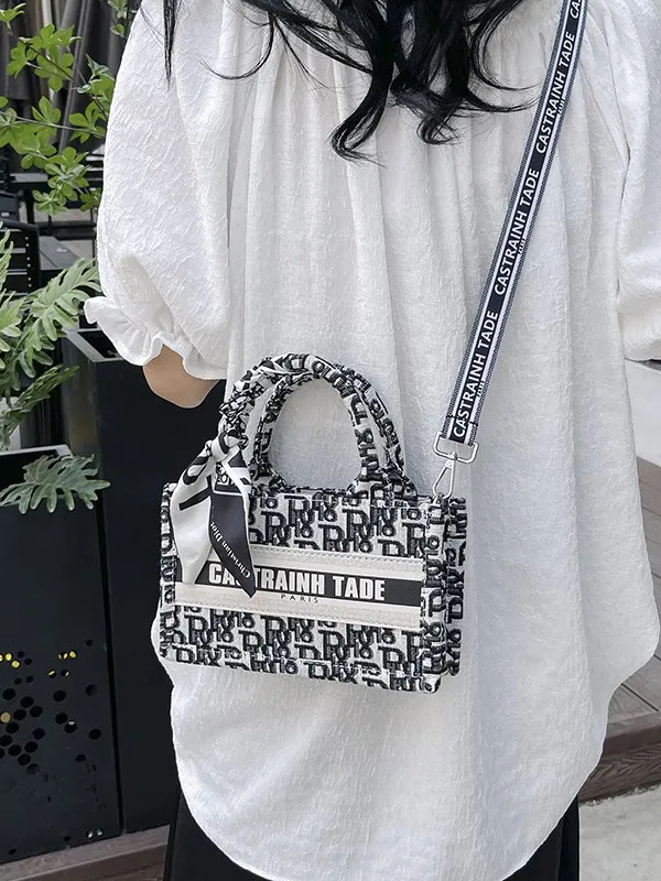 bag Shoulder Crossbody se Designer 2025 New Collection, Fashionable Convertible Shoulder/Crossbody Bag for Work Travel Free shipping