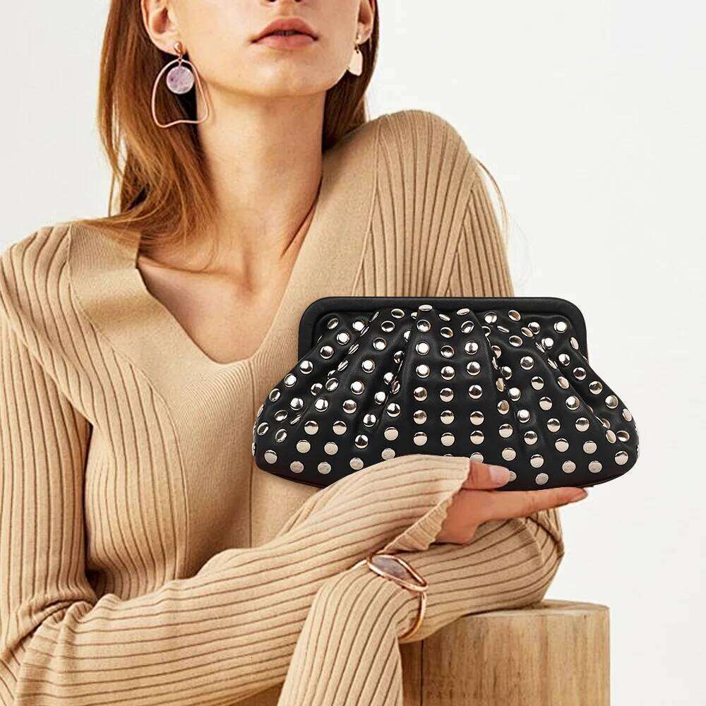 Fashion Rivet Clutch For Women Ruched Hobo Lady Handbags Pu Leather Evening Party Purses Punk Shell Female Bag 2024