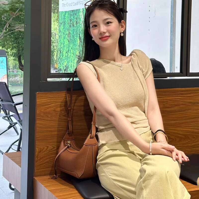High End Luxury Niche Kite Lunch Box New Single Shoulder Crossbody Vintage Baguette Underarm Bag for Women