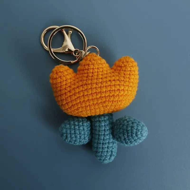 Unique Crochet Tulip Keychains For Car Keys Accessories Handmade Knitting Flower Keychains For Gifts Knitted Bouquet Keyrings W250526
