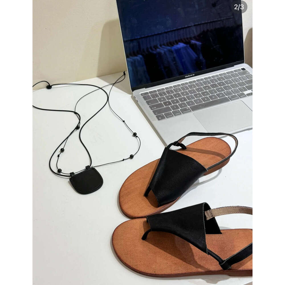 French Style Niche Post Flat Roman Sandals for Women 2025 Summer New Open Toe Outdoor Slippers
