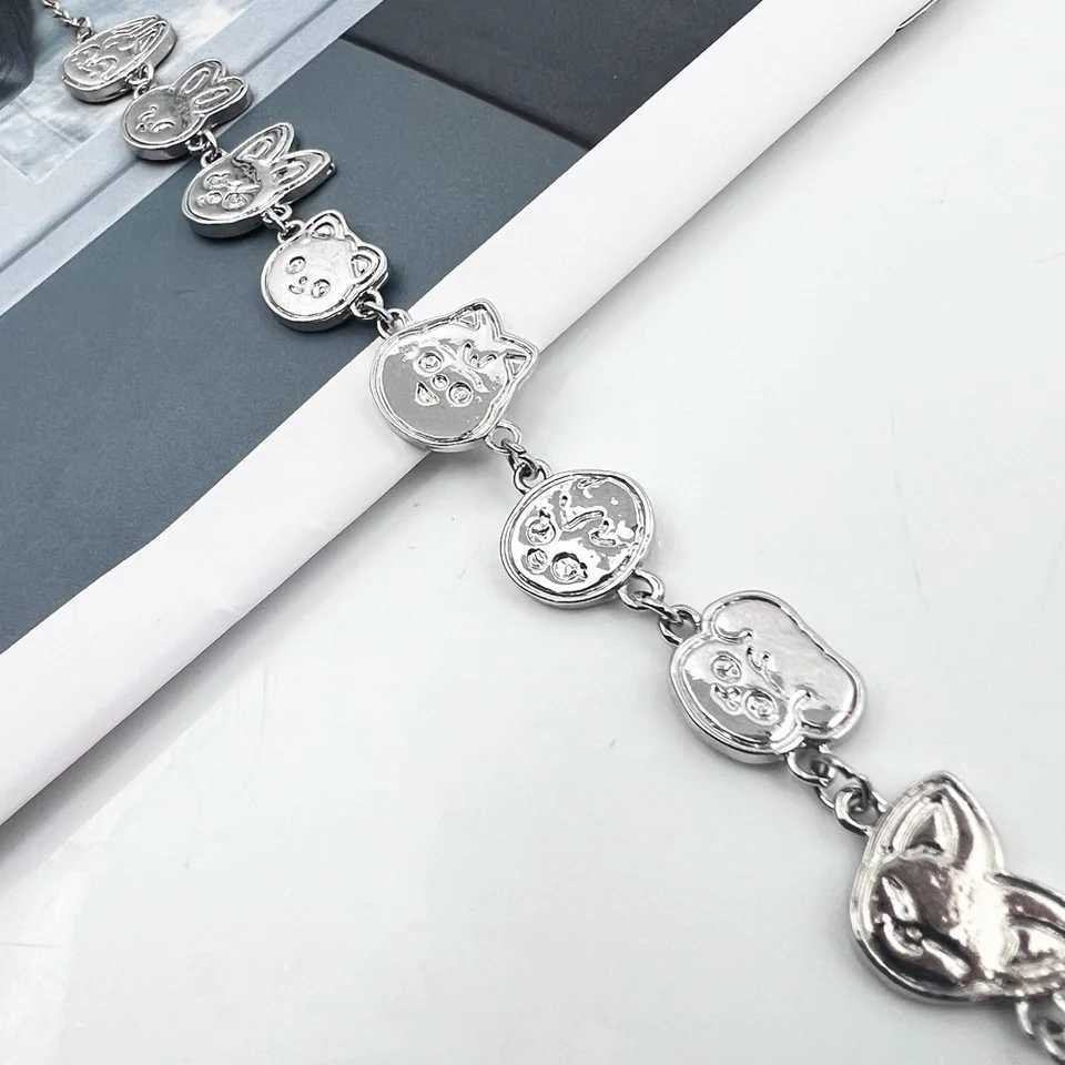 Kpop Lose My Breath Cosplay Lee Yong-Bok Bang Chan Hwang Hyun-Jin Bracelet Cartoon Animal Pendant Jewelry Hand Chain Accessory W250526