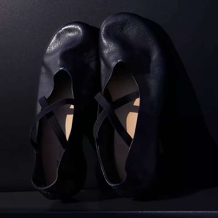 2025 Round Toe Shallow Mouth Cross Strap Mary Jane Shoes Women Summer Autumn Comfortable Ballet Flats