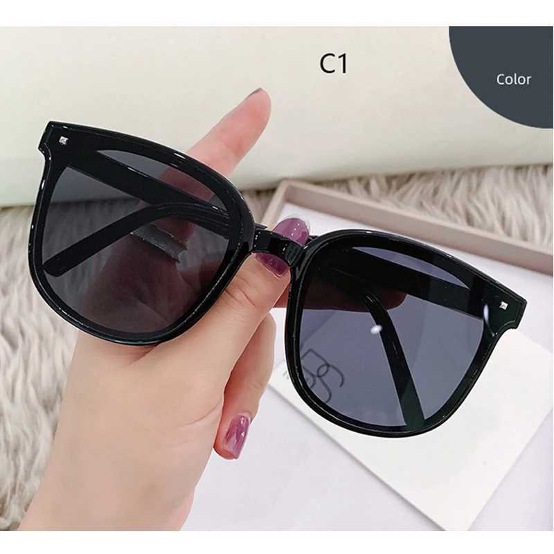 Folding Sunglasses with Case Sun Glasses for Women Fashion Air Cushion Eyewear UV 400 Polarized Eyewear Z250527