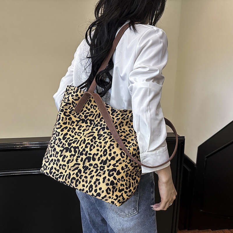 Korean INS Leopard Print Suede Fabric for Women Versatile Shoulder Large Capacity Fashion Casual Shopping Bag