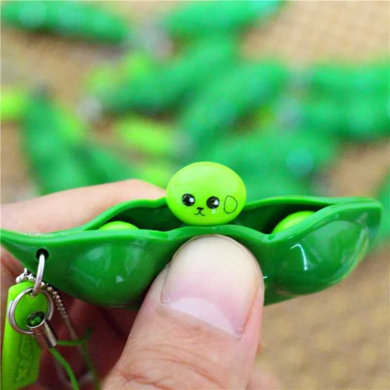 New Creative Extrusion Pea Bean Soybean Edamame Stress Relief Toy Keychain Cute Fun Key Chain Ring Party Gift Bag Charms Trinket W250526