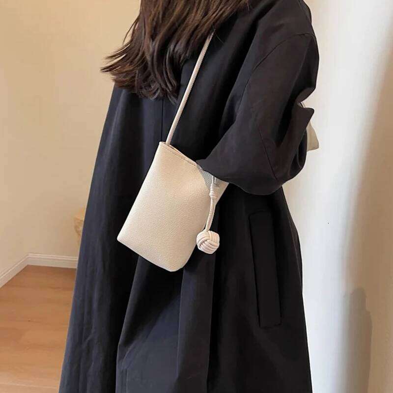 Women's Bags Designer Women Leather Mobile Mini Lipstick Crossbody Designer Cell Phone Lightweight Fashion Shoulder Bag Travel Purse