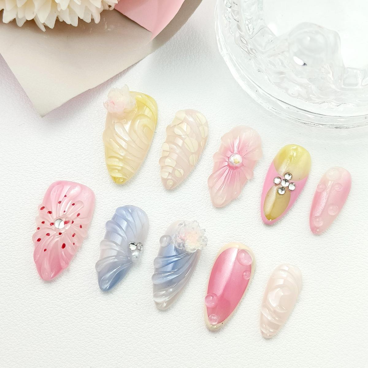 10pcs Sweet Flowers Handmade Press-on nails Medium Almond Nails Bundle Handraw 3D Flowers Poul Diamond Finished nail stickers Free storage box jelly g